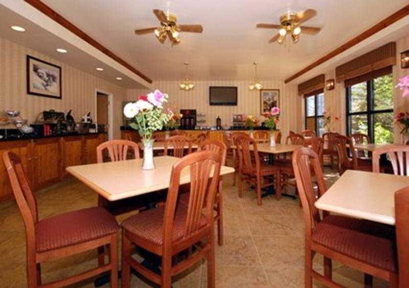 Comfort Suites Summit County Dillon Ristorante foto